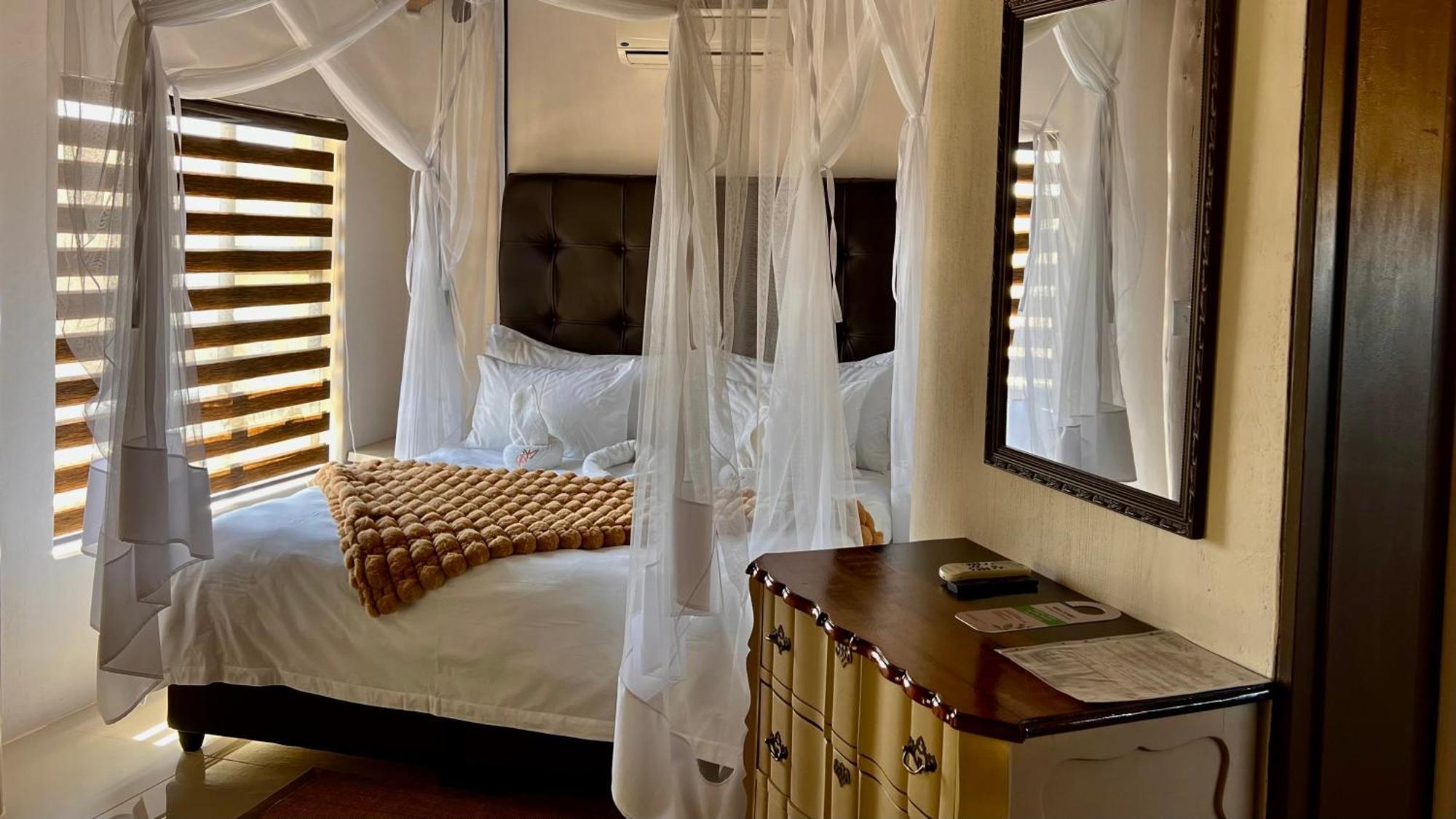 מריינטל Lapa Lange Game Lodge מראה חיצוני תמונה